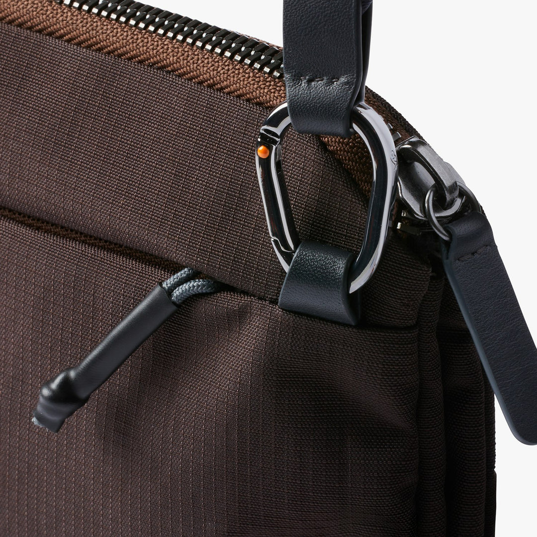 Tokyo Side Bag - 11 Liter Schultertasche