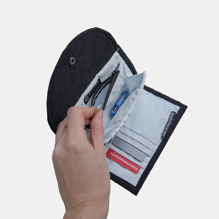 Wallet - die große und nachhaltige Geldbörse