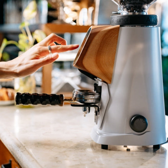 AllGround Sense mit eingebauter Waage Kaffeemühle